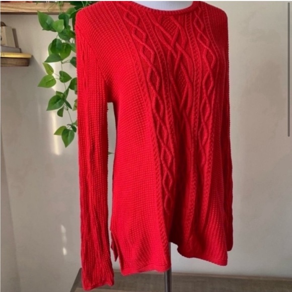 Jeanne Pierre Sweater - Picture 2 of 5